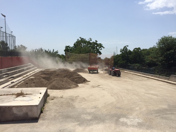 Si prepara il campo del Beach Volley